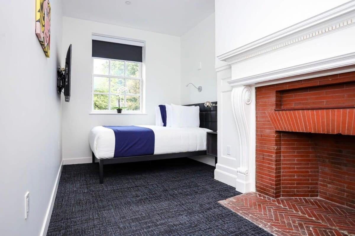 Stylish Hotel Room In Boston'S Fenway - Unit #107 Exterior photo